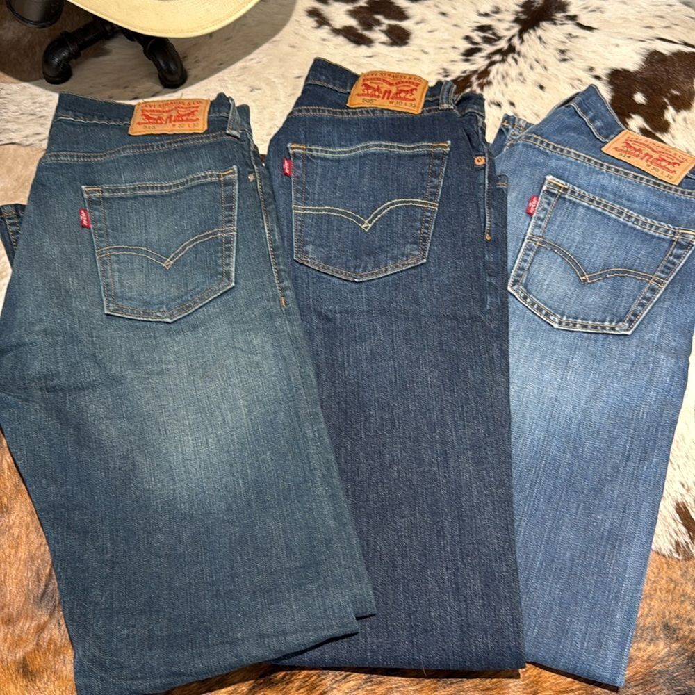 Levi’s men’s jeans 513,505 & 514 C45